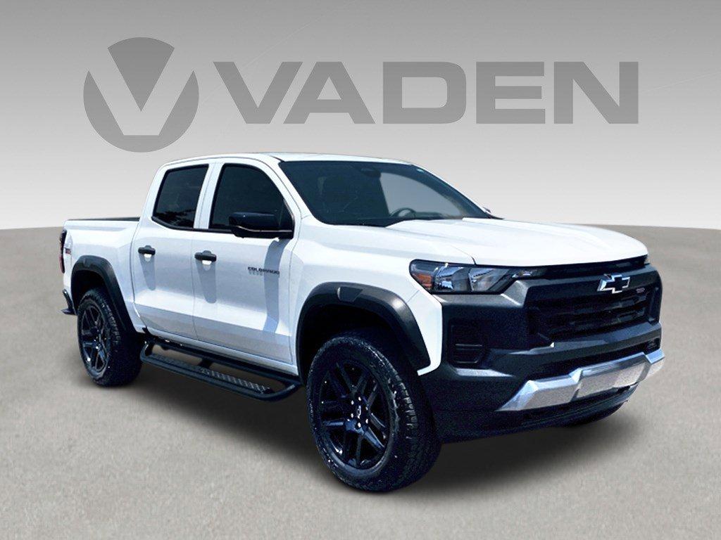 2024 Chevrolet Colorado Vehicle Photo in SAVANNAH, GA 31406-4513