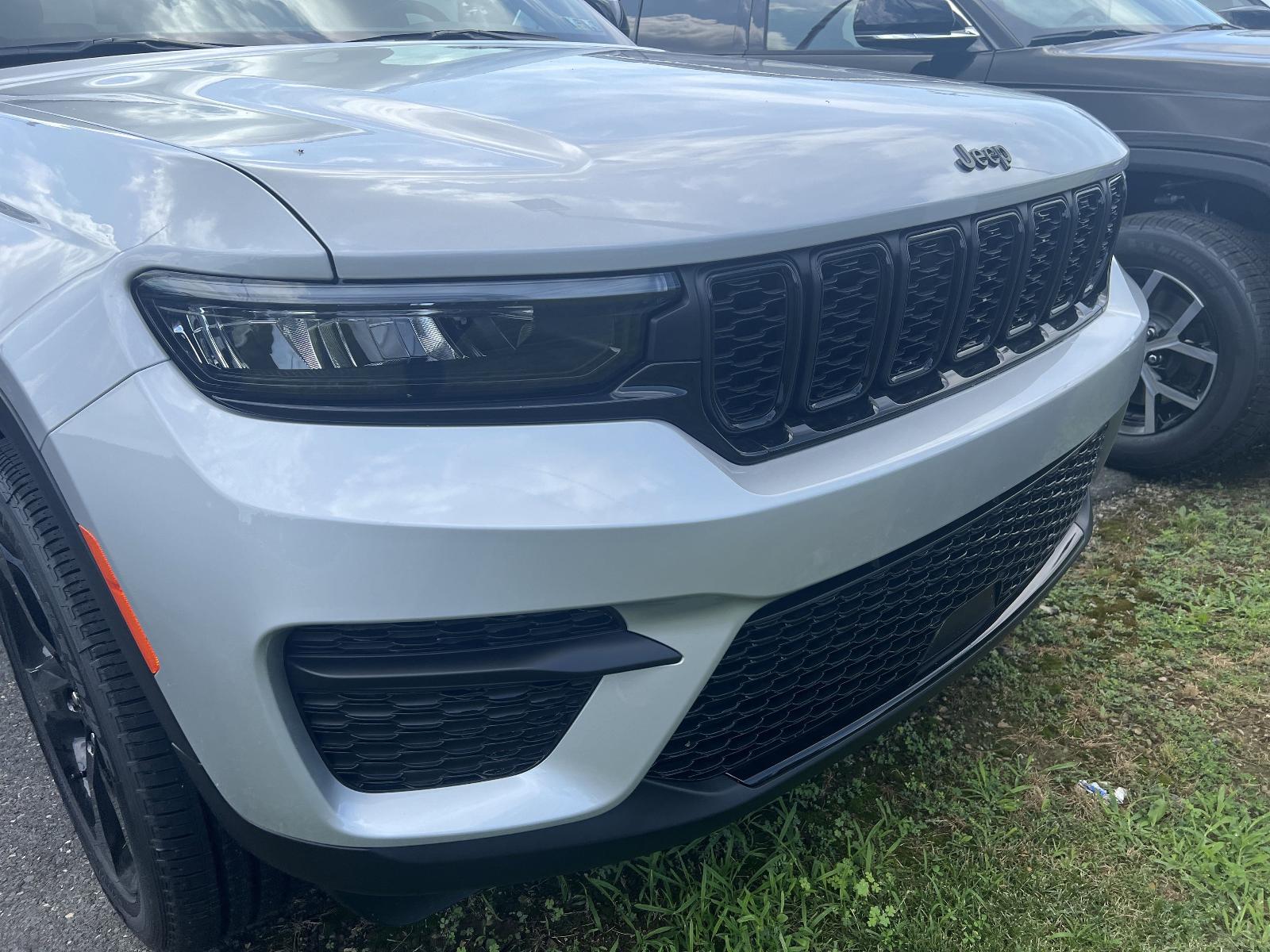 2025 Jeep Grand Cherokee Vehicle Photo in Mechanicsburg, PA 17050-1707