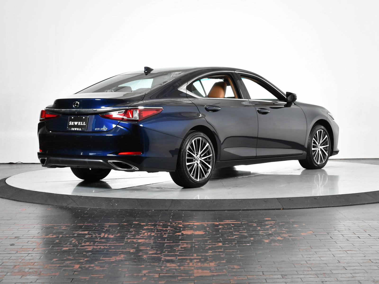 2022 Lexus ES 350 Vehicle Photo in DALLAS, TX 75235