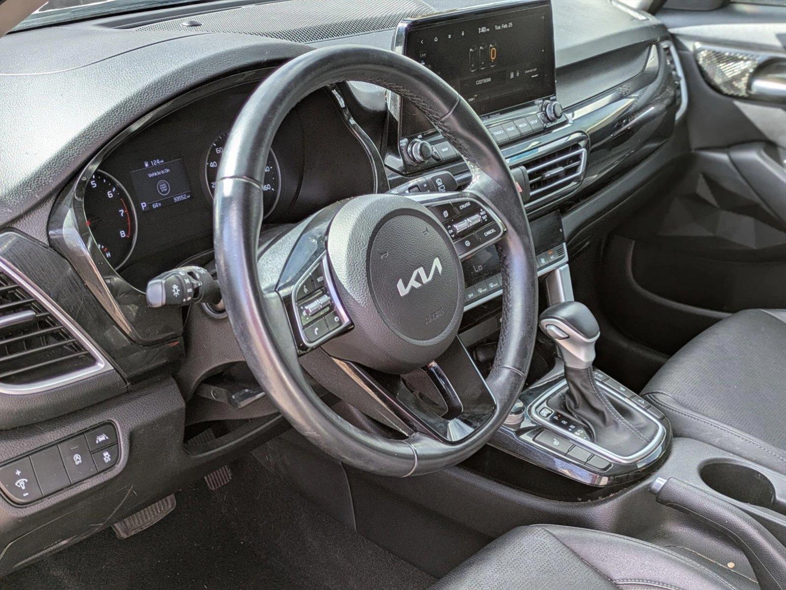2022 Kia Seltos Vehicle Photo in GOLDEN, CO 80401-3850