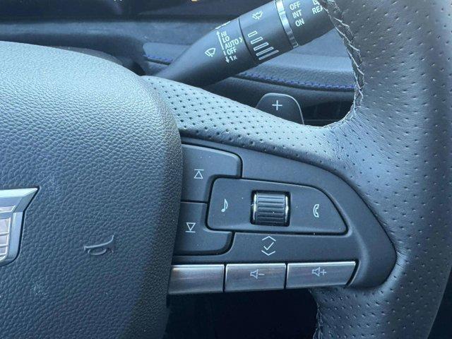 2025 Cadillac XT4 Vehicle Photo in LEOMINSTER, MA 01453-2952