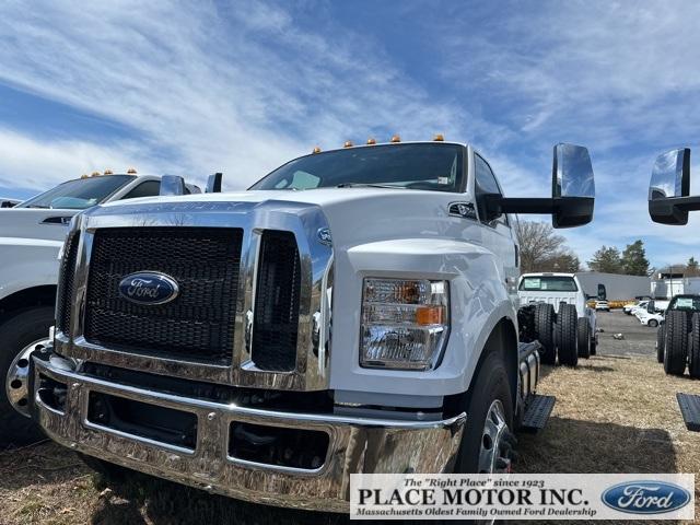 2025 Ford F-750SD Vehicle Photo in Webster, MA 01570-1415