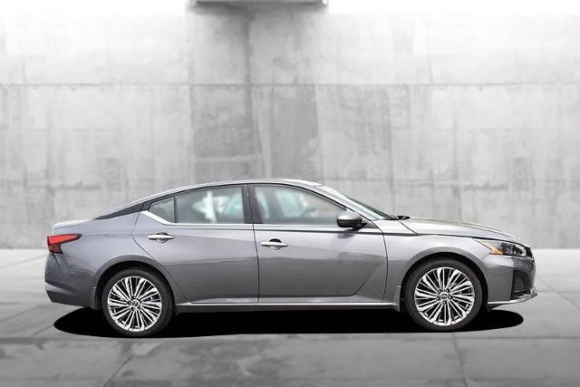 2024 Nissan Altima Vehicle Photo in Ballwin, MO 63011