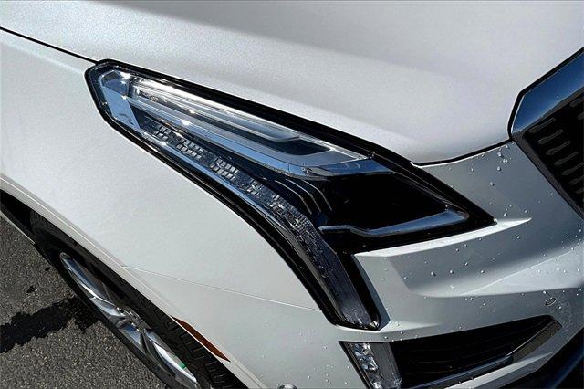 2021 Cadillac XT5 Vehicle Photo in TOPEKA, KS 66609-0000