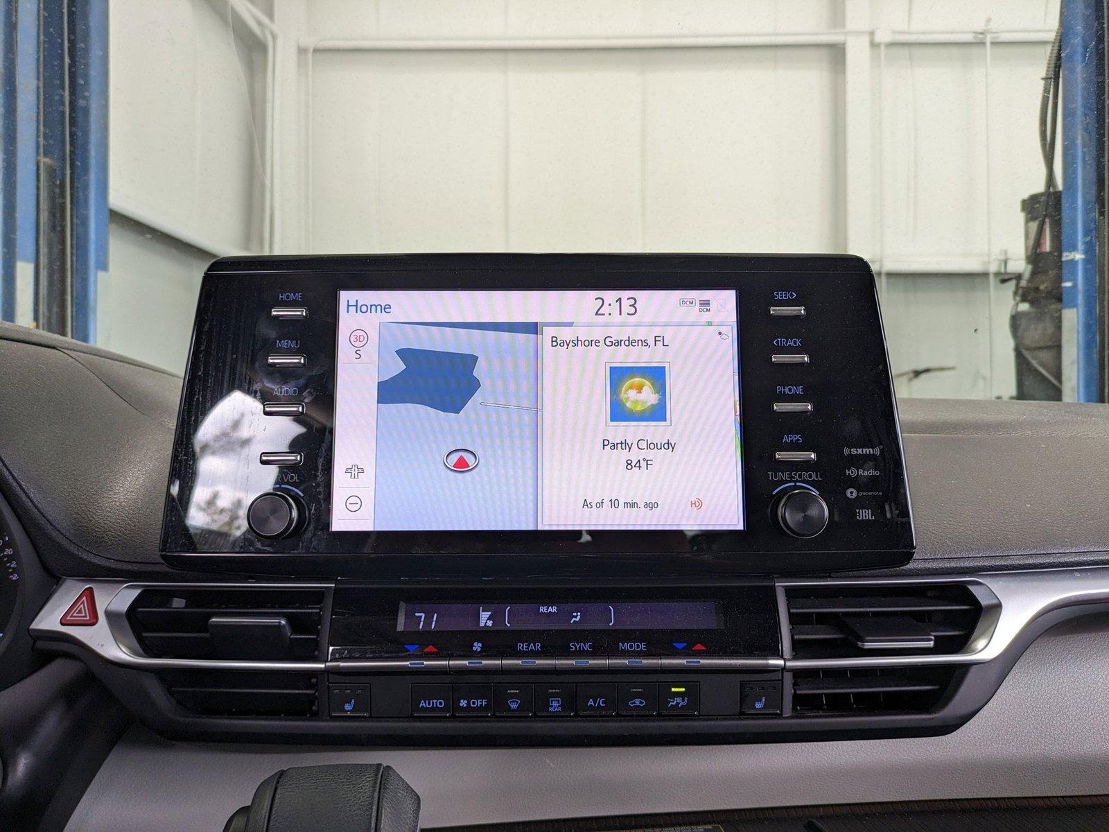 2021 Toyota Sienna Vehicle Photo in Bradenton, FL 34207