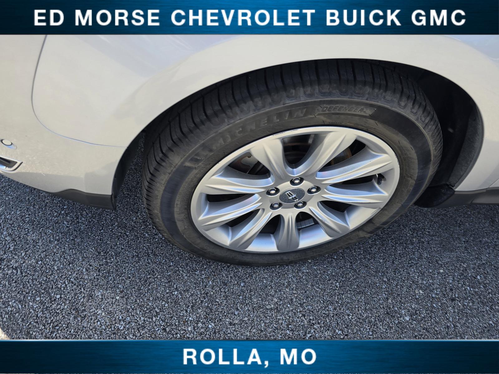 2014 Lincoln MKT Vehicle Photo in Rolla, MO 65401