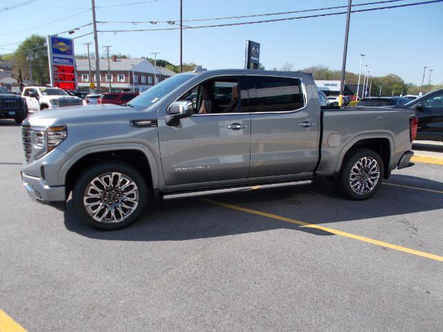 2025 GMC Sierra 1500 Vehicle Photo in LOWELL, MA 01852-4336