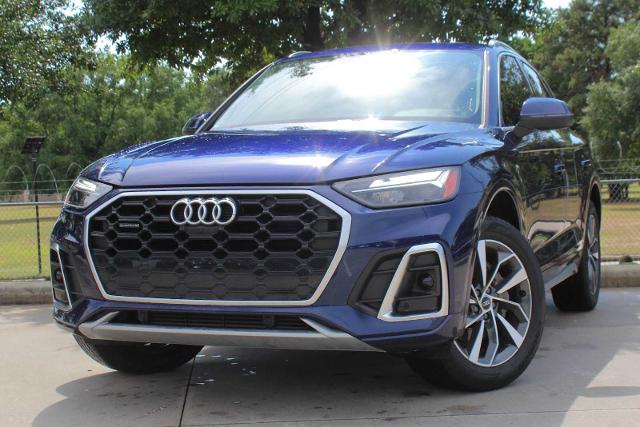2022 Audi Q5 Vehicle Photo in HOUSTON, TX 77090