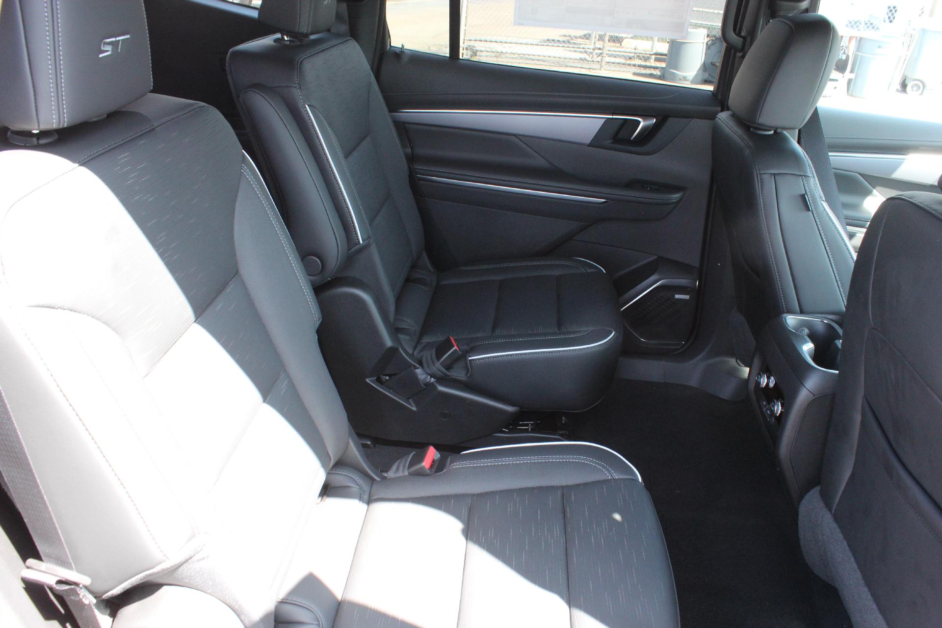 2025 Buick Enclave Vehicle Photo in AURORA, CO 80012-4011