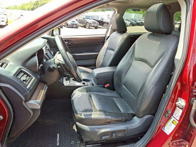 2017 Subaru Outback Vehicle Photo in DANBURY, CT 06810-5034
