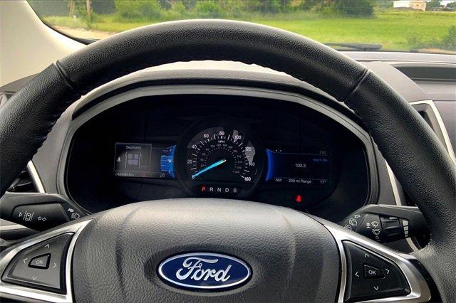 2024 Ford Edge Vehicle Photo in TOPEKA, KS 66609-0000