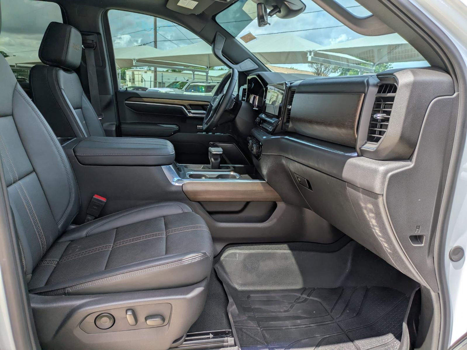 2024 Chevrolet Silverado 1500 Vehicle Photo in SELMA, TX 78154-1460