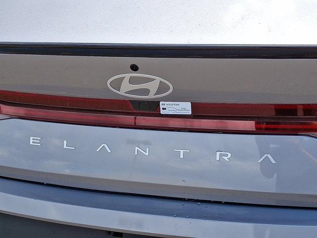 2025 Hyundai ELANTRA Hybrid Vehicle Photo in Philadelphia, PA 19116