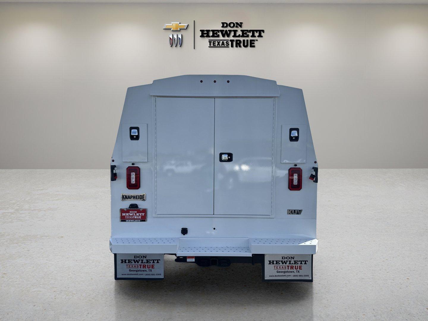 2025 Chevrolet Silverado 3500 HD Chassis Cab Vehicle Photo in GEORGETOWN, TX 78626-7508