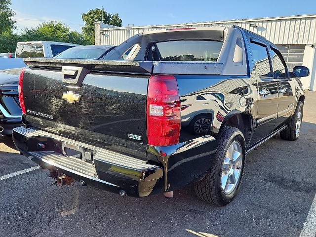 2010 Chevrolet Avalanche Vehicle Photo in TREVOSE, PA 19053-4984