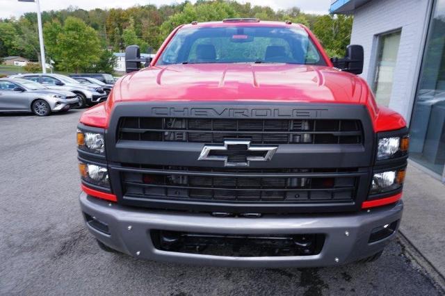 2024 Chevrolet Silverado Chassis Cab Vehicle Photo in FAIRMONT, WV 26554-2318