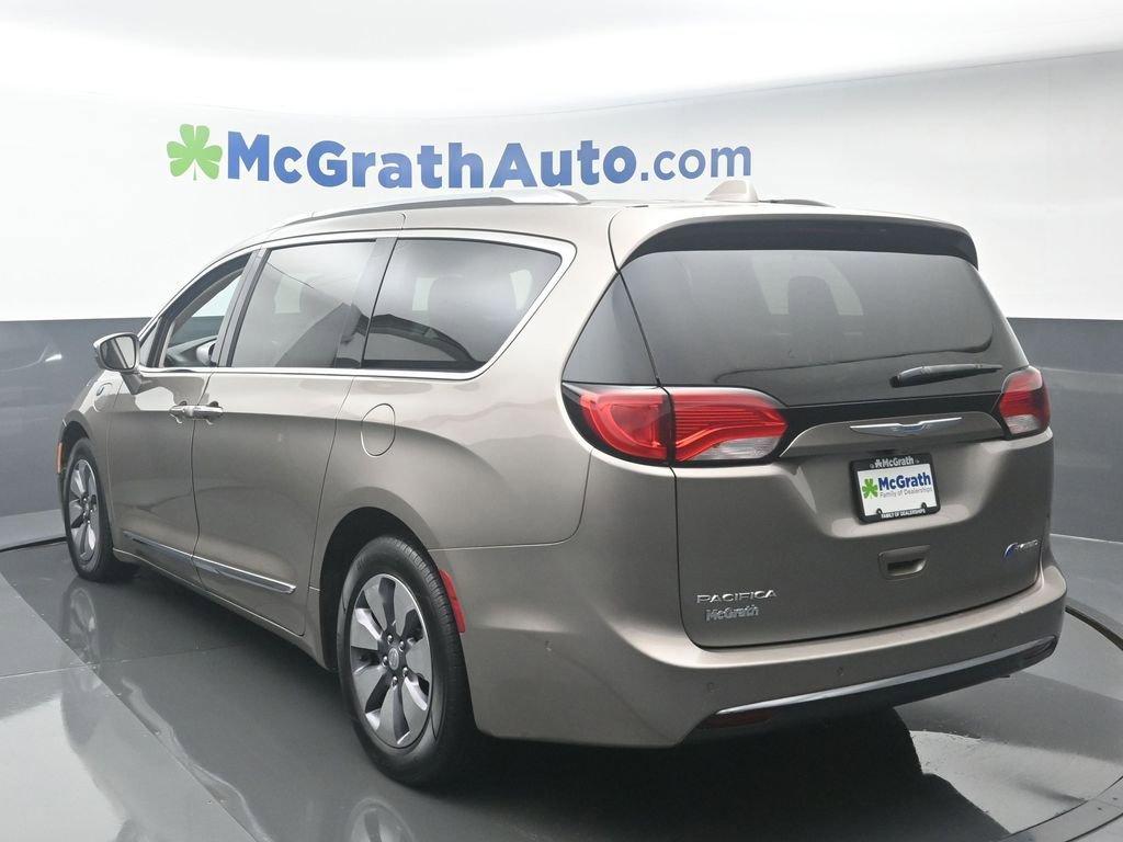 2018 Chrysler Pacifica Vehicle Photo in Marion, IA 52302