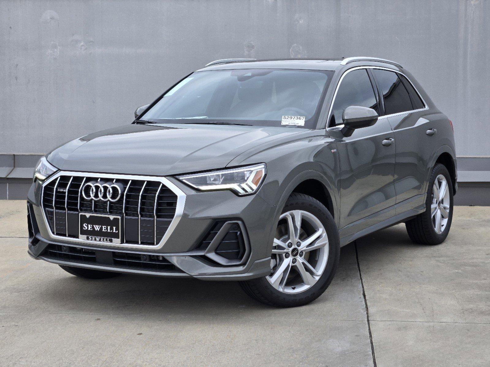 2024 Audi Q3 Vehicle Photo in SUGAR LAND, TX 77478