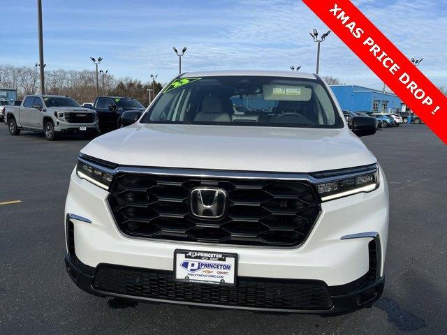 Used 2023 Honda Pilot LX with VIN 5FNYG1H2XPB036476 for sale in Princeton, IL