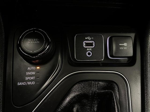 2021 Jeep Cherokee Vehicle Photo in Appleton, WI 54913