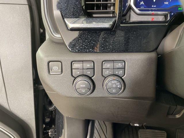 2025 Chevrolet Silverado 1500 Vehicle Photo in PHOENIX, AZ 85014-3381