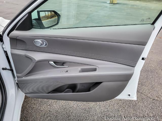 2024 Hyundai Elantra Vehicle Photo in OAK LAWN, IL 60453-2517