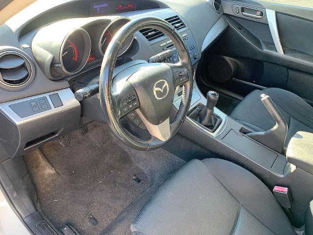 2011 Mazda Mazda3 Vehicle Photo in MOON TOWNSHIP, PA 15108-2571