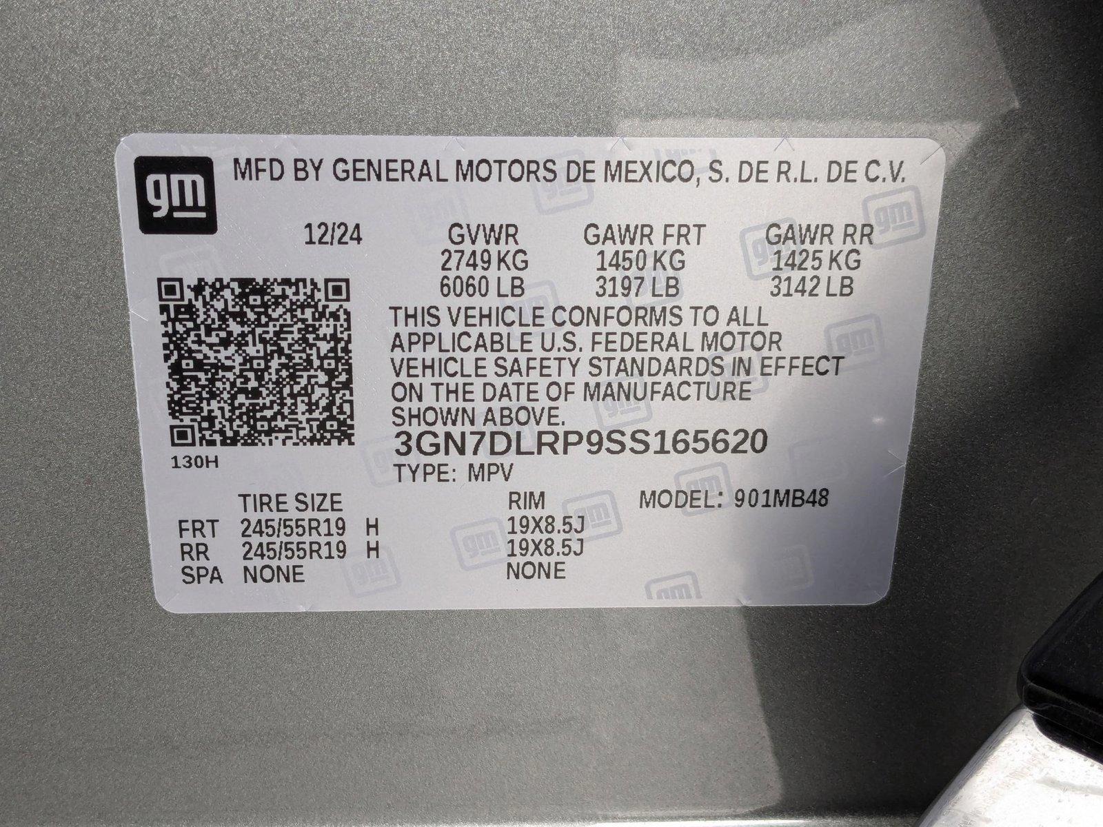 2025 Chevrolet Equinox EV Vehicle Photo in VALENCIA, CA 91355-1705