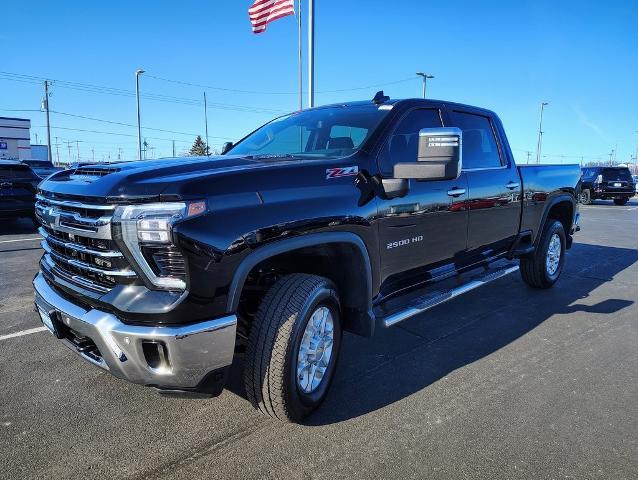 2024 Chevrolet Silverado 2500 HD Vehicle Photo in GREEN BAY, WI 54304-5303