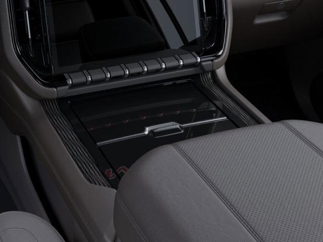 2025 GMC Yukon XL Vehicle Photo in MEMPHIS, TN 38115-1503