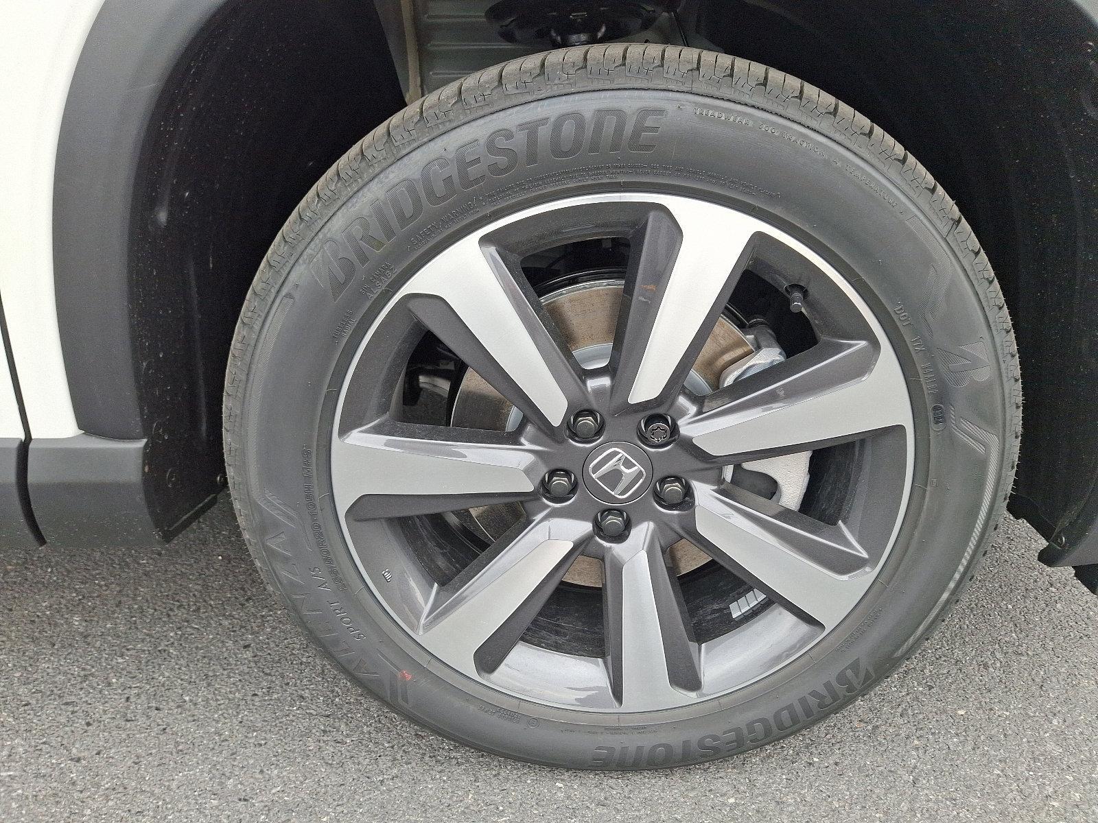 2025 Honda Pilot Vehicle Photo in Harrisburg, PA 17111