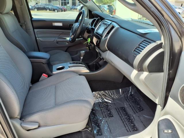 2014 Toyota Tacoma Vehicle Photo in Tampa, FL 33612