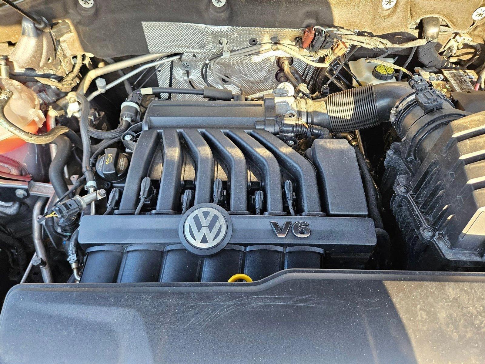 2022 Volkswagen Atlas Cross Sport Vehicle Photo in Pembroke Pines , FL 33027