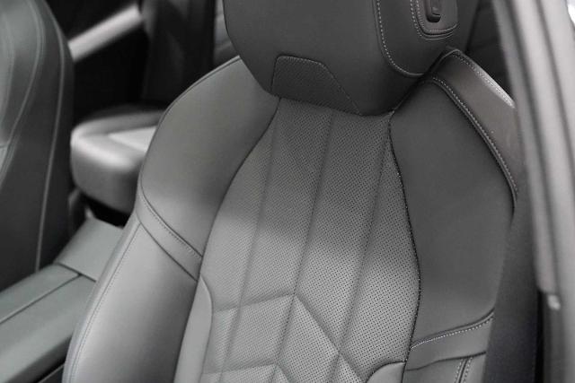 2024 BMW 530i xDrive Vehicle Photo in GRAPEVINE, TX 76051