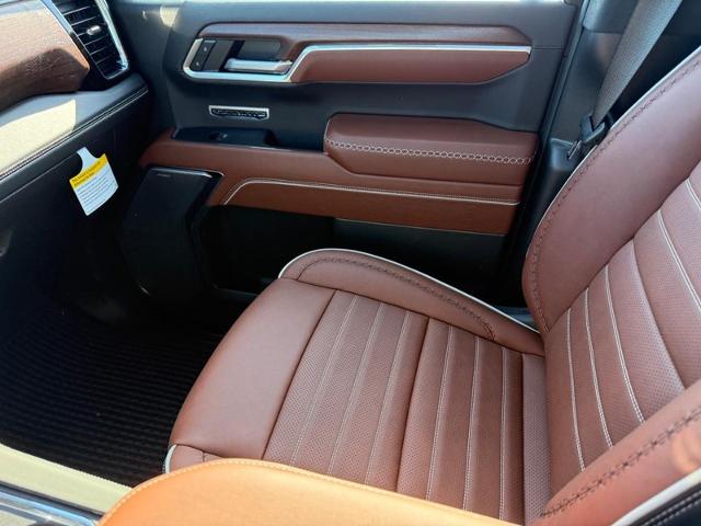 2025 GMC Sierra 1500 Vehicle Photo in COLUMBIA, MO 65203-3903