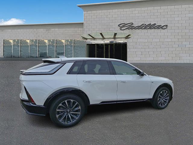 2024 Cadillac LYRIQ Vehicle Photo in TREVOSE, PA 19053-4984