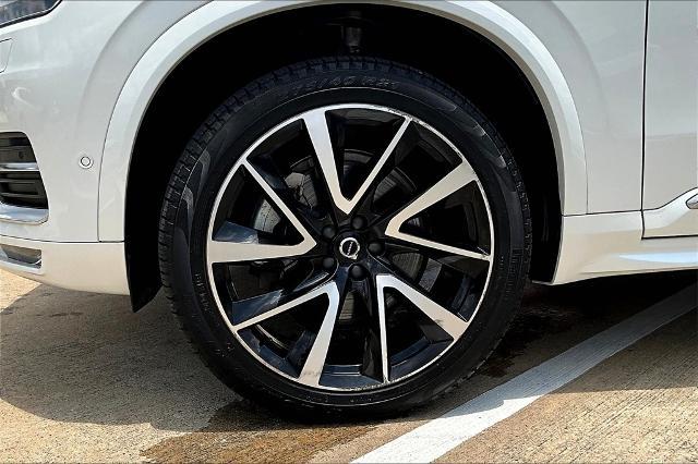 2024 Volvo XC90 Vehicle Photo in Houston, TX 77007