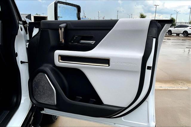 2023 GMC HUMMER EV Pickup Vehicle Photo in Grapevine, TX 76051