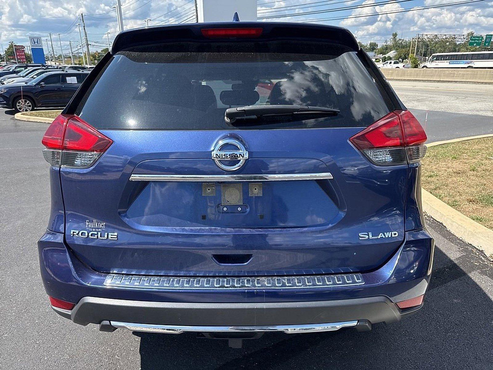2017 Nissan Rogue Vehicle Photo in Harrisburg, PA 17111