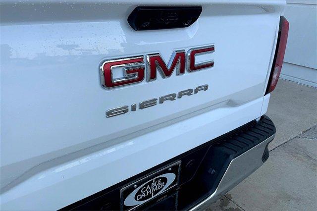 2025 GMC Sierra 1500 Vehicle Photo in TOPEKA, KS 66609-0000