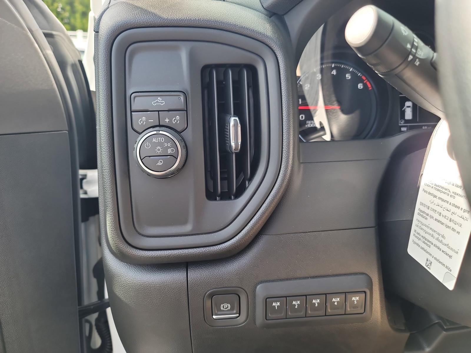 2023 Chevrolet Silverado 3500 HD CC Vehicle Photo in LA MESA, CA 91942-8211