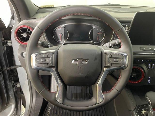 2025 Chevrolet Blazer Vehicle Photo in PHOENIX, AZ 85014-3381