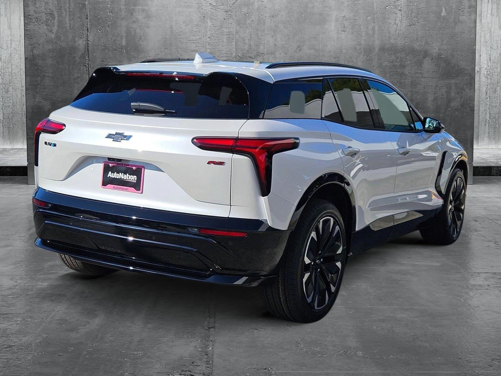2025 Chevrolet Blazer EV Vehicle Photo in GREENACRES, FL 33463-3207