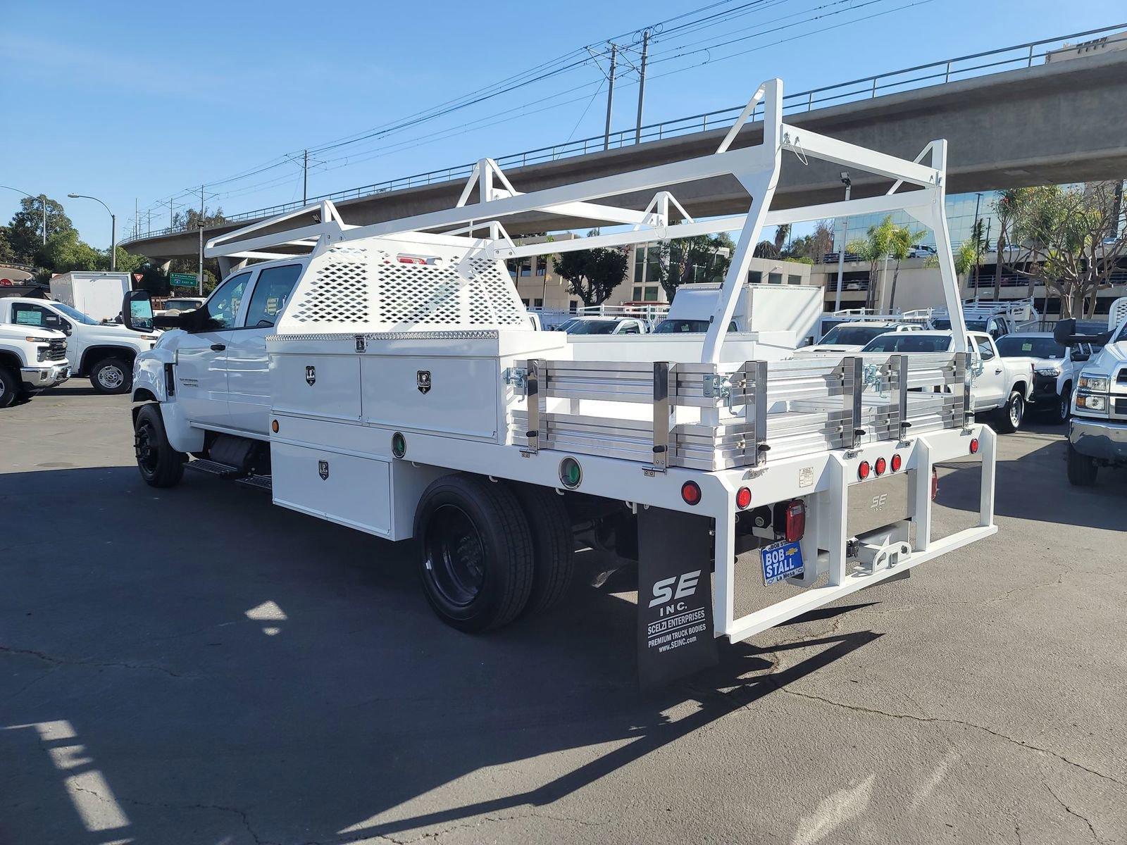 2024 Chevrolet Silverado Chassis Cab Vehicle Photo in LA MESA, CA 91942-8211