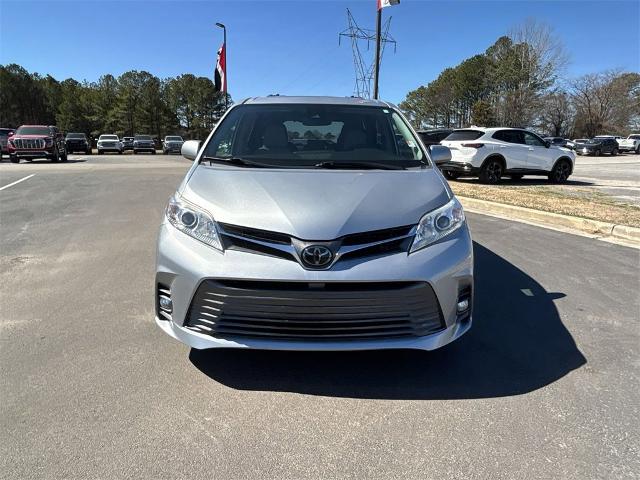 2020 Toyota Sienna Vehicle Photo in ALBERTVILLE, AL 35950-0246