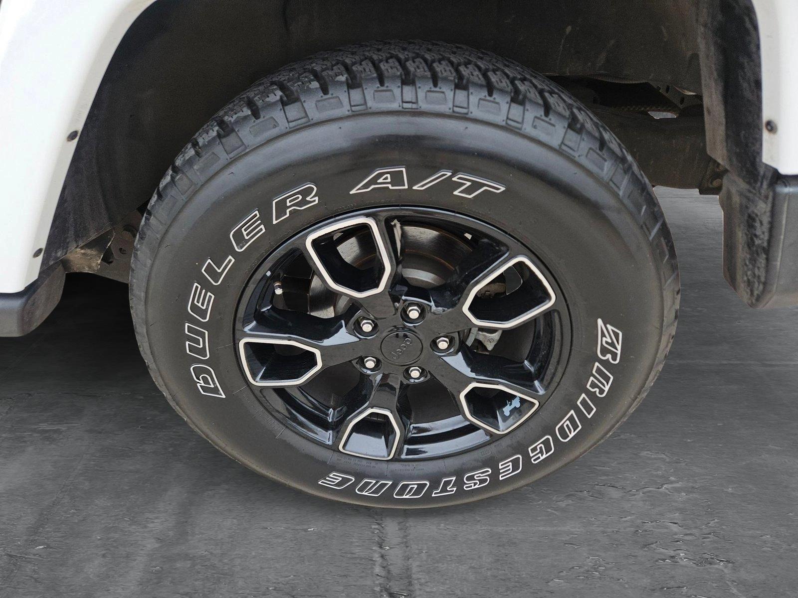 2017 Jeep Wrangler Unlimited Vehicle Photo in NORTH RICHLAND HILLS, TX 76180-7199