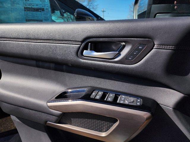 2025 Nissan Pathfinder Vehicle Photo in Ardmore, PA 19003