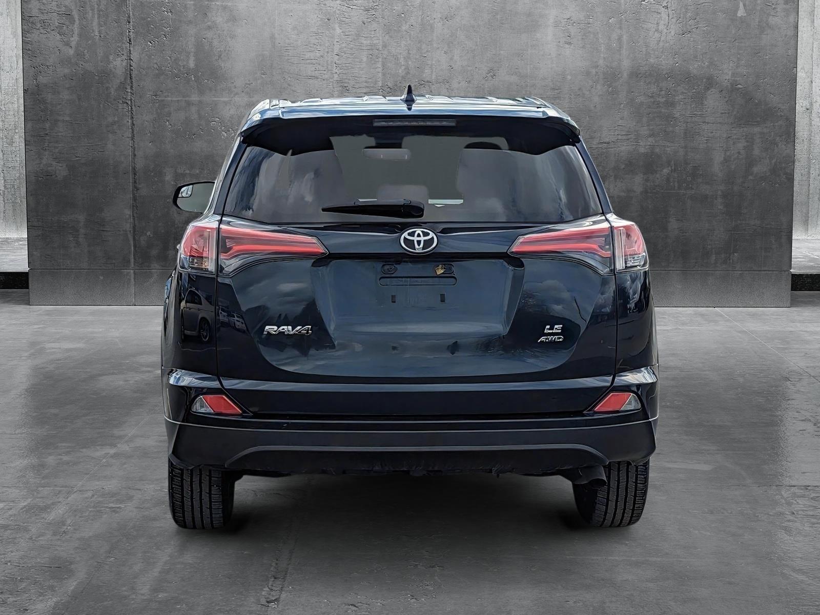 2018 Toyota RAV4 Vehicle Photo in Spokane Valley, WA 99212