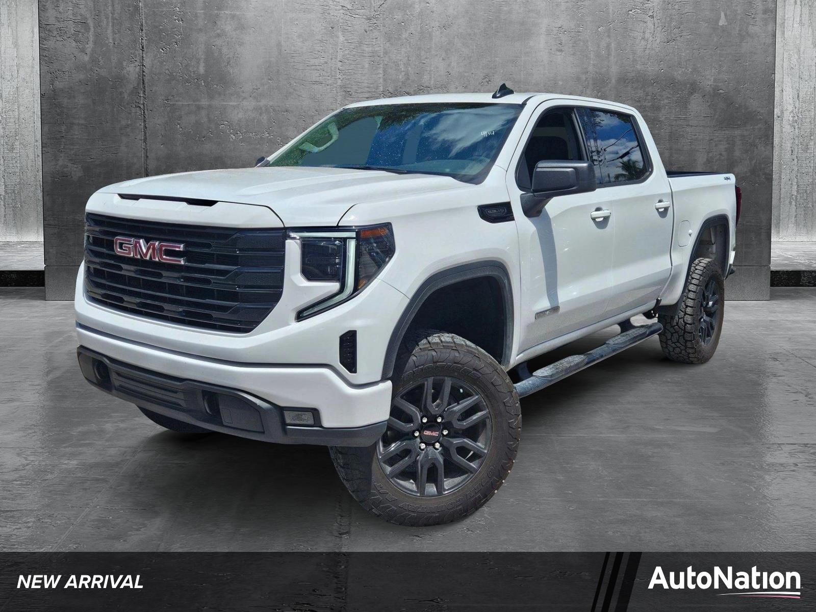 2024 GMC Sierra 1500 Vehicle Photo in GREENACRES, FL 33463-3207