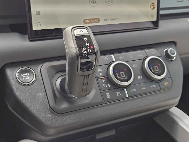 2025 Defender Vehicle Photo in AUSTIN, TX 78717